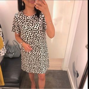 Ann Taylor leopard print dress with pockets